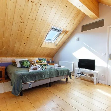Like Upstairs Private