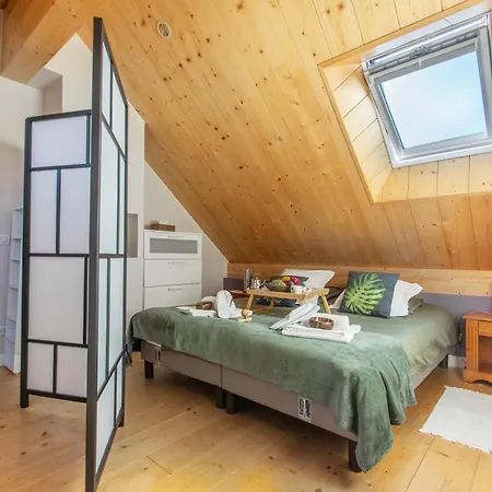 Like Upstairs Private Quarto em Acomodações Particulares Étiolles
